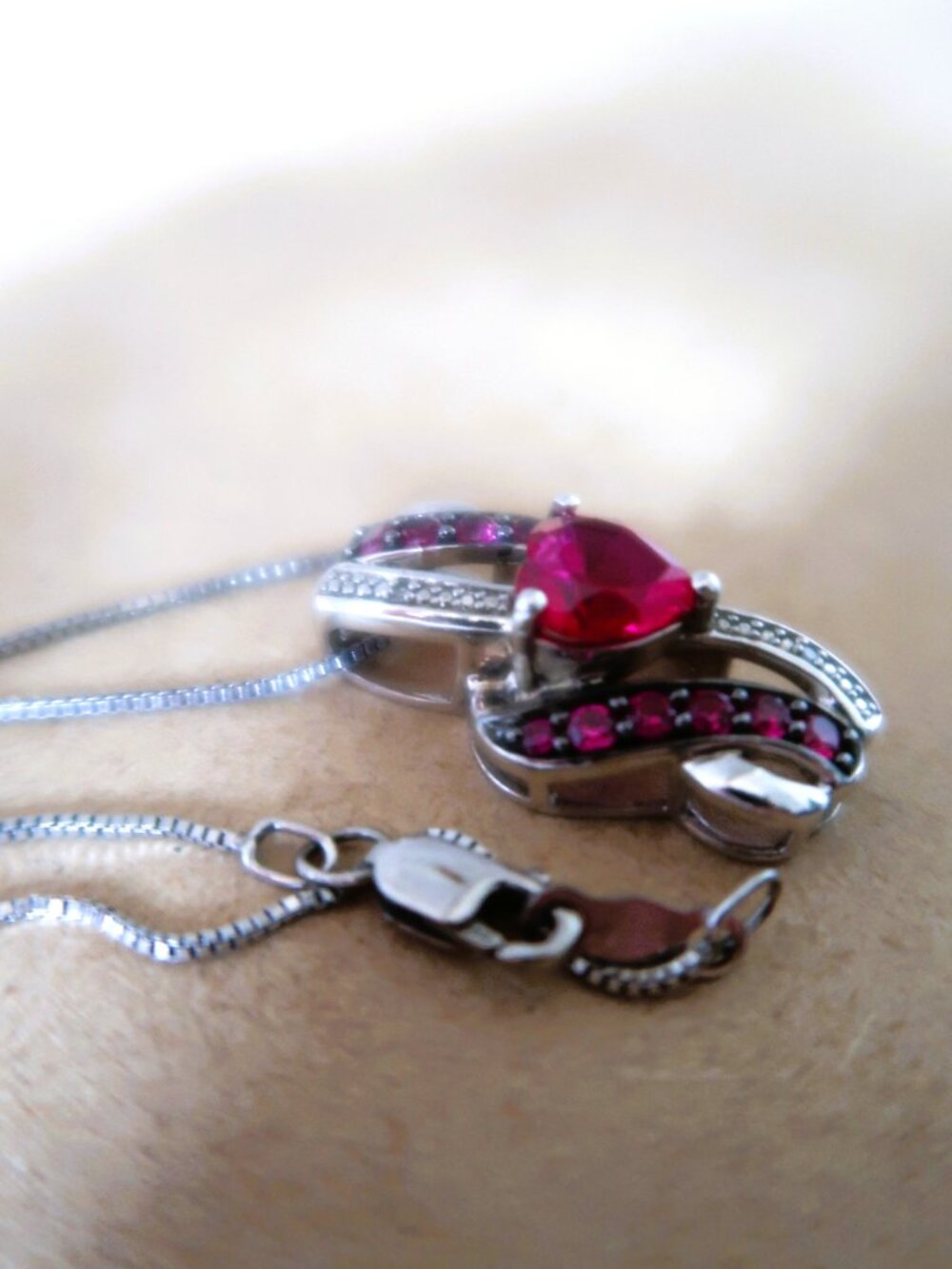 Sterling Silver Pendant Necklace Pink Love Stones with Stamped 925 Quality Chain - Picture 6 of 10